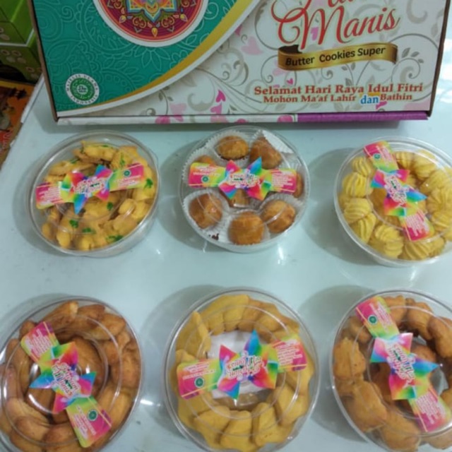 

Parcel Lebaran Harum Manis kue kering