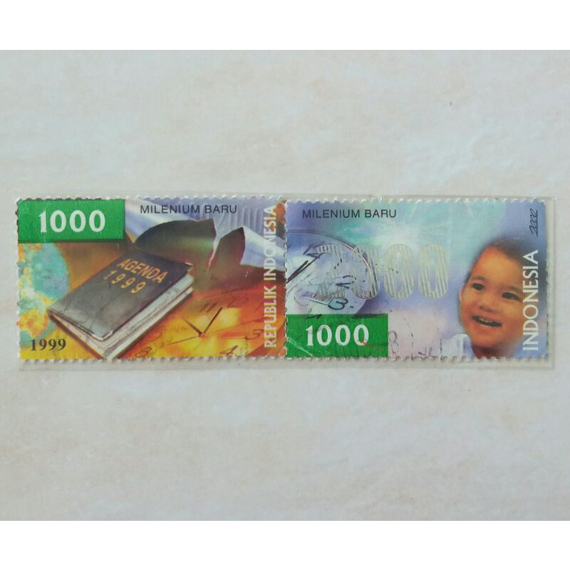 

(AC) Perangko Indonesia 2000 Menyambut Millenium Baru Set Lengkap 2 pcs Used
