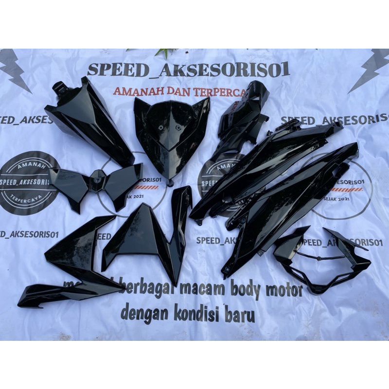 PAKET FULLBODY HALUS VARIO 125 150 LED 2015 2017 HITAM