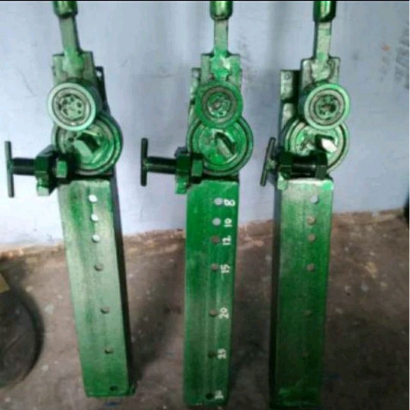 alat  penekuk besi beton alat  begel cincin besi beton4mm sampai 8mm