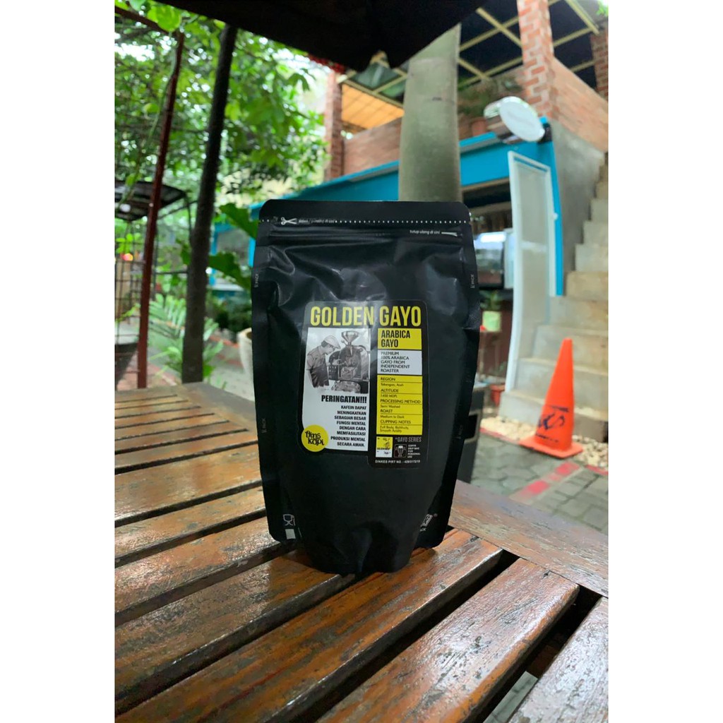 

Golden Gayo (100% Premium Arabica Gayo Beans by DinsKopi)