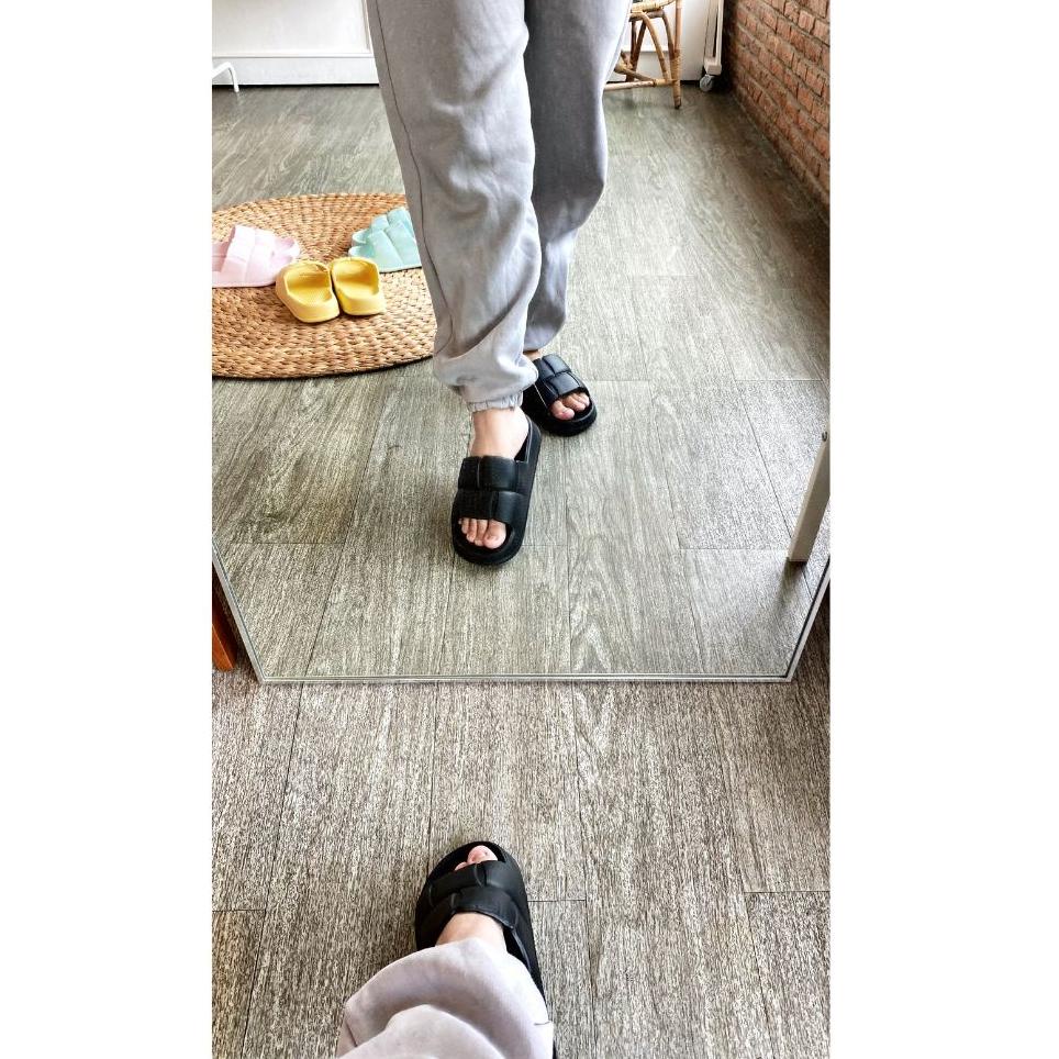 HM QUILTED POOL SANDALS - Sandal Flat Karet - Sandal Wanita [BLK. 800707]