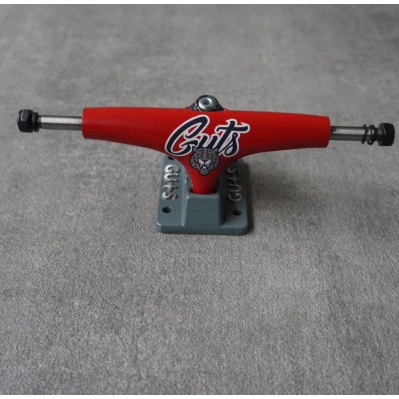 Skateboard trucks guts red tiger 139