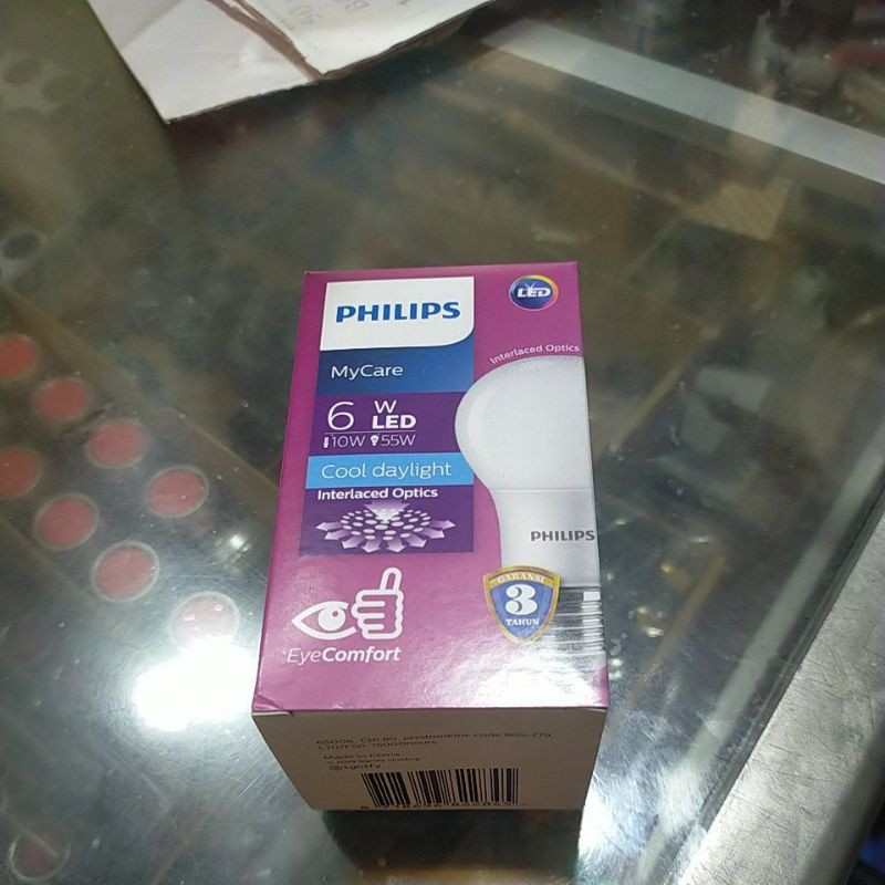 Bola lampu Philips 6 Watt LED