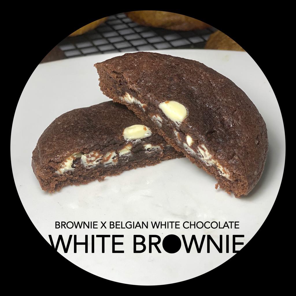 

CHOCOCHYPS WHITE BROWNIE Soft Cookies