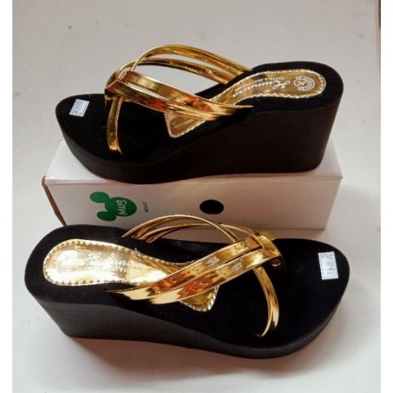 Sandal Wedges Wanita Kilau  Manohara 2