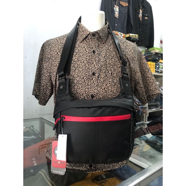 Tas Cardinal Slempang VECVS00192L 01A