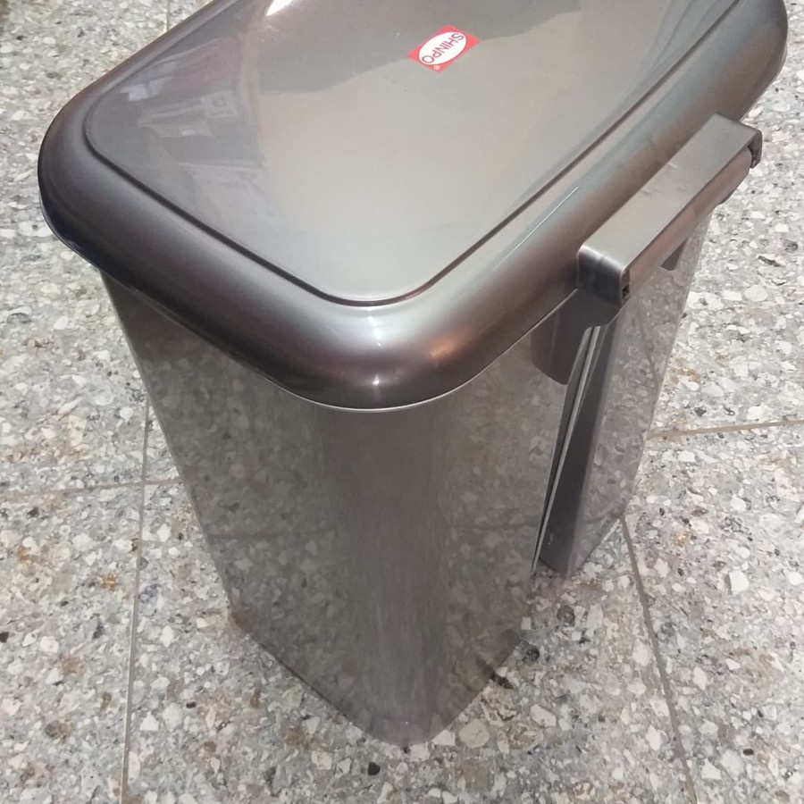 Tempat Sampah Injak Shinpo 20 Liter