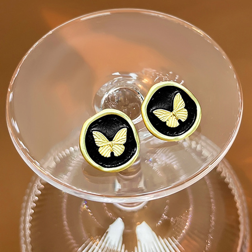 Anting Stud Enamel Bentuk Butterfly Bulat Warna Emas Hitam Gaya Vintage Korea Untuk Wanita