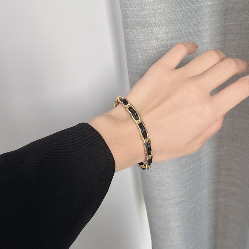 Gelang Rantai Metal Warna Hitam Gaya Jepang Untuk Wanita