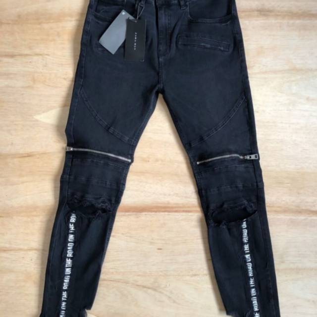 ripped biker jeans zara
