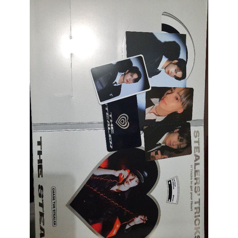 OFFICIAL PHOTOCARD THE BOYZ CHASE - TRICK  & Chase VER