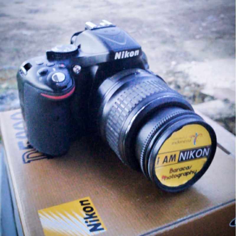 NIKON D5200