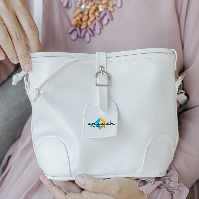 Tas Wanita Selempang Audrey Bag Anaqah