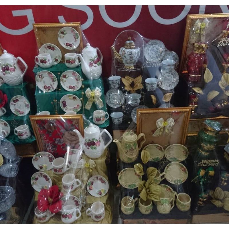 

Parcel Natal & Tahun Baru 2024