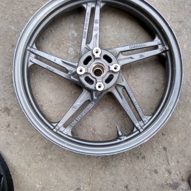 Velk velg depan ori beat new beat street