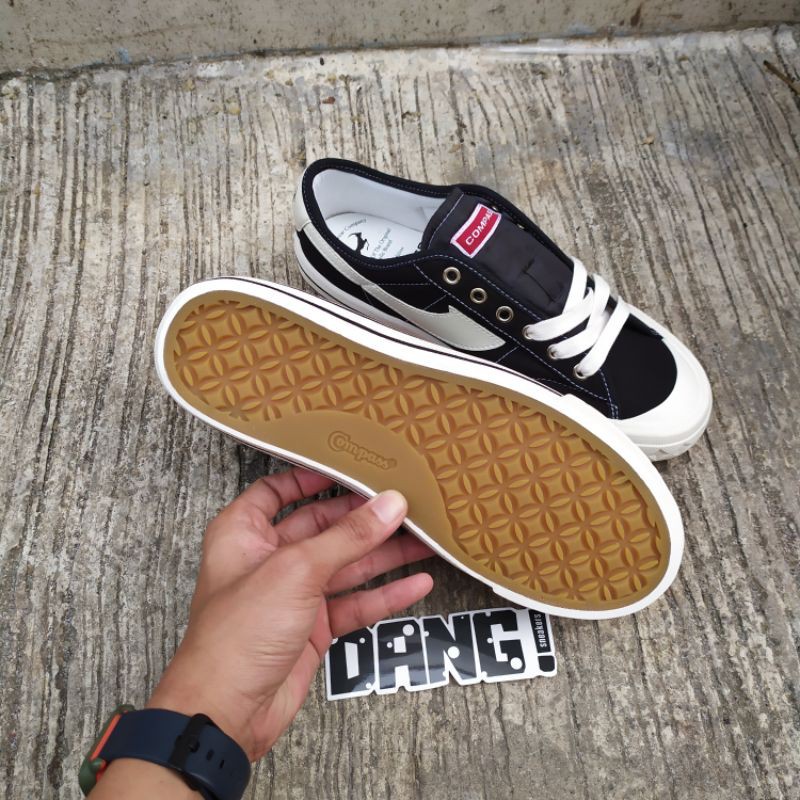 Sepatu Compass Retrograde Low [White Red/Red White Blue/Black White/Blue Gum/Cream]-5