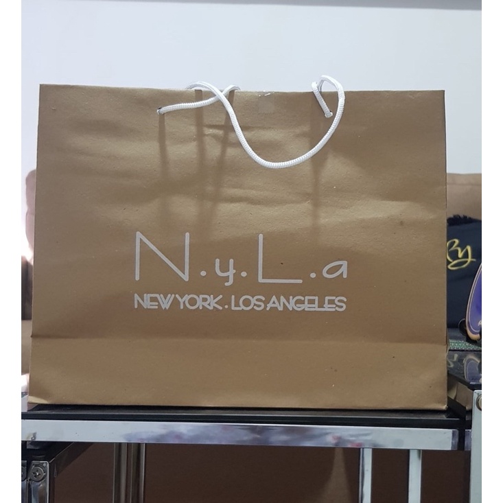 

Paperbag N.Y.L.A medium