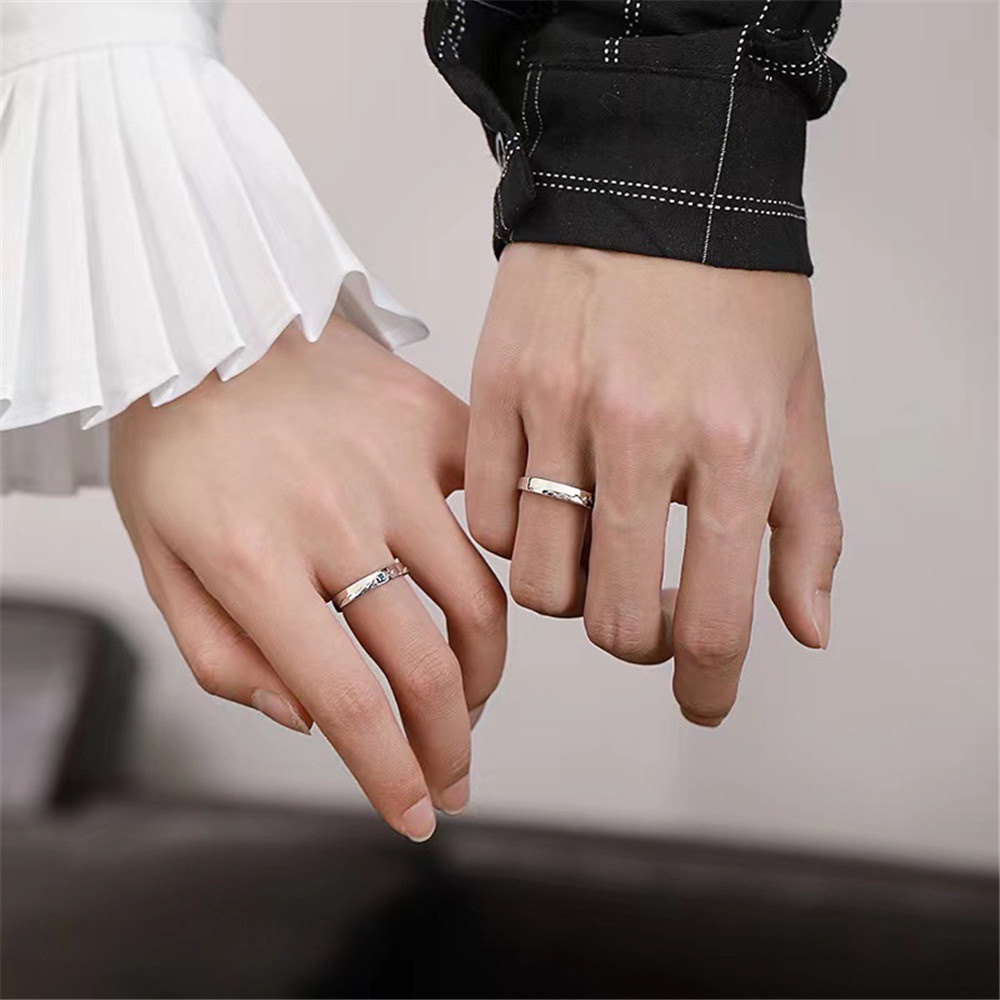 2pcs / Set Cincin Pasangan Model Terbuka Desain Wushan Canghai Warna Silver Untuk Pria / Wanita