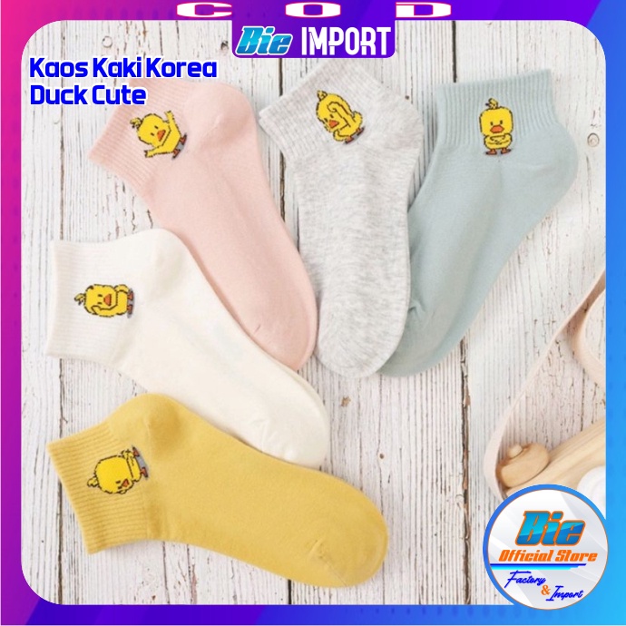 Kaos Kaki Korea Wanita Motif Duck Cute Impor Best Seller