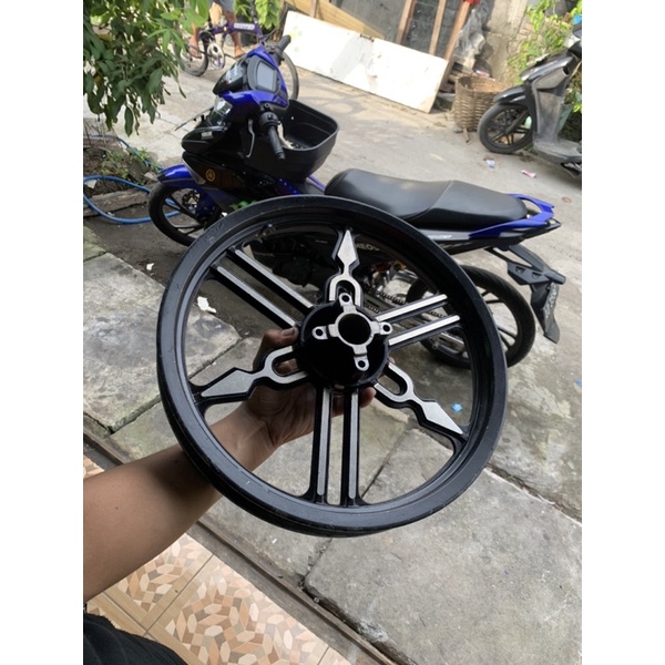 velg depan mio motif logo yamaha