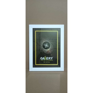 pigura kayu 12R minimalis