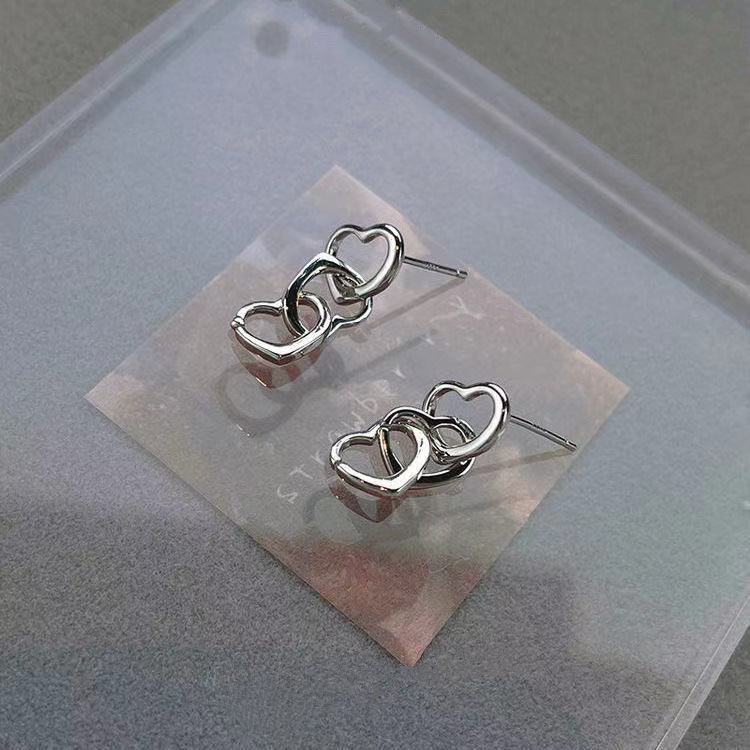 Anting Kait Gantung Desain Hati Warna Silver Gaya Simple Untuk Wanita