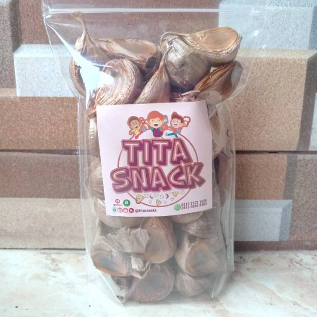 

Black Garlic (Bawang Hitam) - Tita Snack