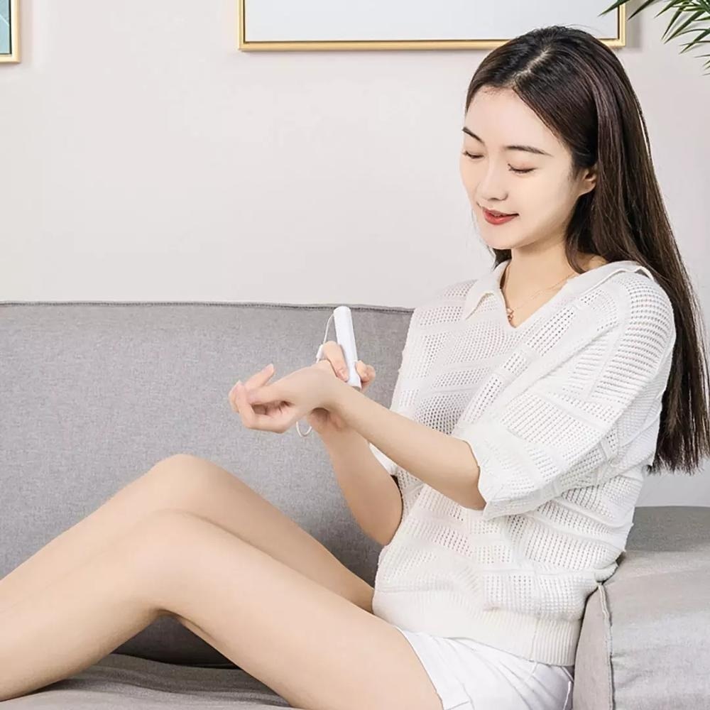 Xiaomi Qiaoqingting Infrared Pulse Antipruritic Stick Potable Mosquito Insect Bite Relieve Itching Pen For Children Adult