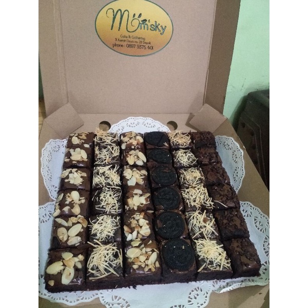 

Brownies Fudgy Ukuran 24*24/36 sekat