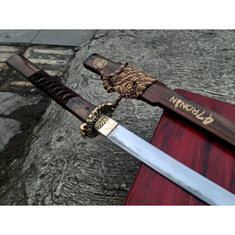 PedangKatana Ronin 47 natural custom Free dudukan/stand