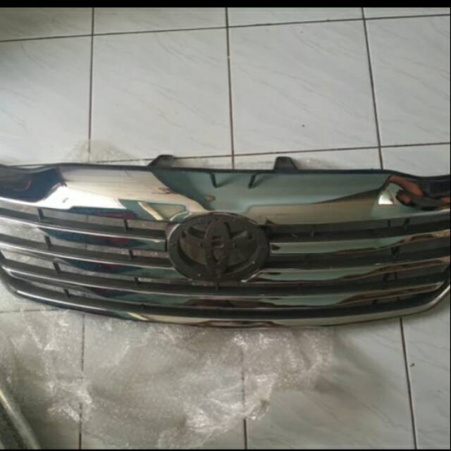 GRILE FORTUNER GRIL DEPAN FORTUNER 2012-2015 CRHOM original