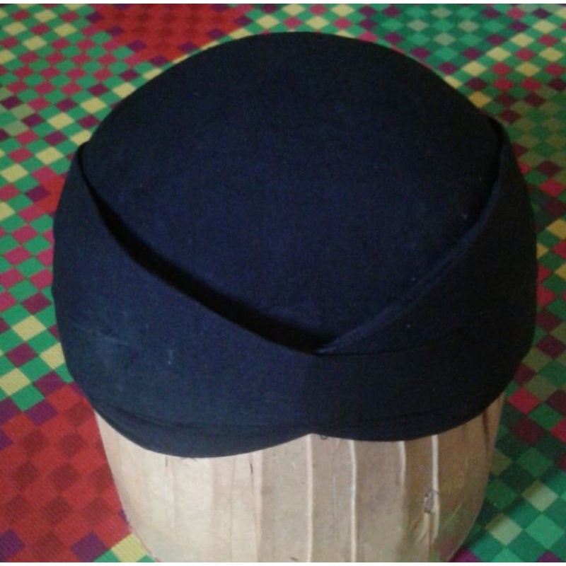 Blangkon solo hitam polos