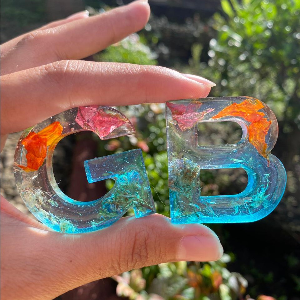 Gantungan Kunci Resin 2 Huruf Besar