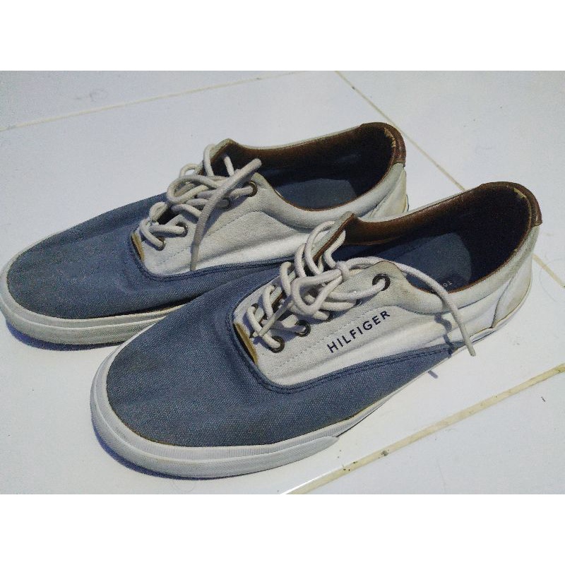 sepatu tommy Hilfiger second