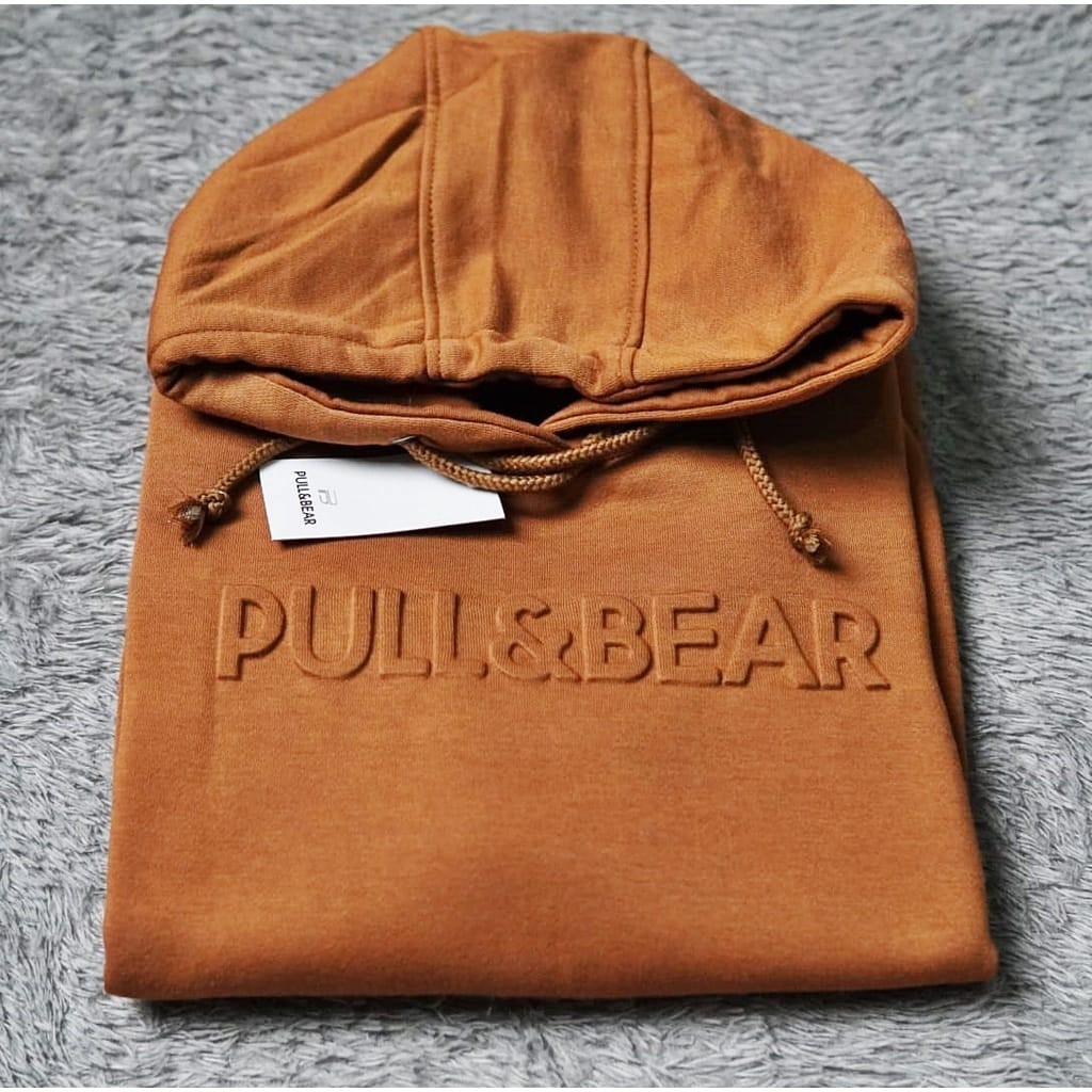 sweater hoodie pull and bear jaket pullover sablon embossed font timbul hodie