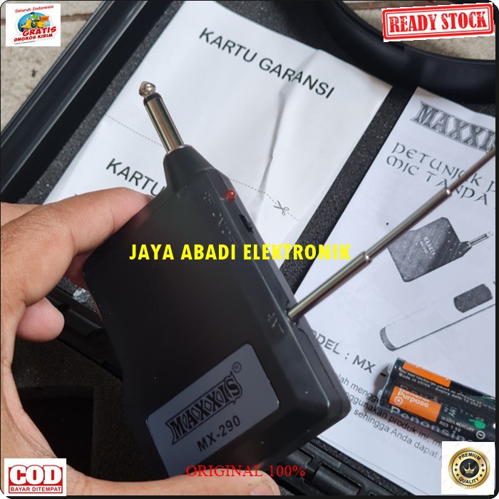 G538  MIC MAXXIS UHF WIRELESS MIKROPHONE KARAOKE PROFESIONAL WIRELESS SINGLE KOPER HANDLE PEGANG DIGITAL PRO VOKAL SUARA AUDIO SISTEM PANGGUNG DJ STUDIO SOUND SYSTEM PAKE KOPER SUARA SANGAT JERNIH DAN COCOK UNTUK DIGUNAKAN DISEGALA ACARA PAKAI BATERAI