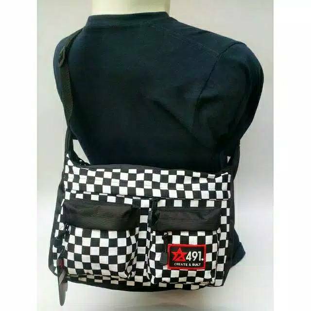 TAS CATUR / TAS SELEMPANG CATUR /tas perahu catur / SLINGBAG CATUR / SLING BAG