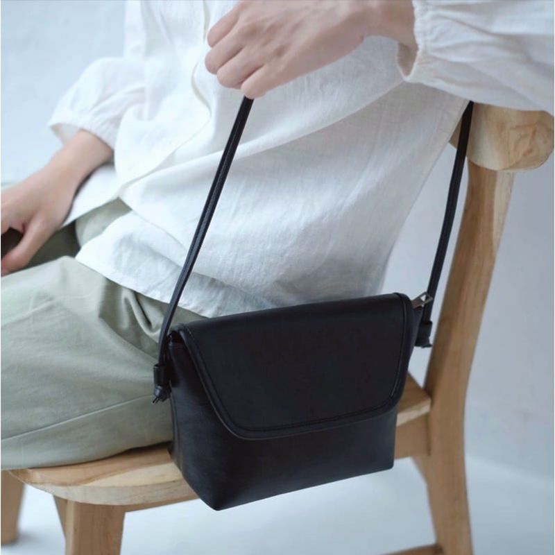 Kagumi Sling bag