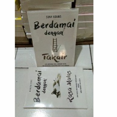 

sepaket 2 buku berdamai degan takdir - berdamai degan rasa malas