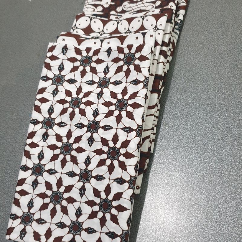 Kain Batik H Santoso AAA motif Kawung Parang Bunga Putih / Jarik Jogjaan / Kain Soga Genes Jarik Solo / KAIN JARIK BATIK