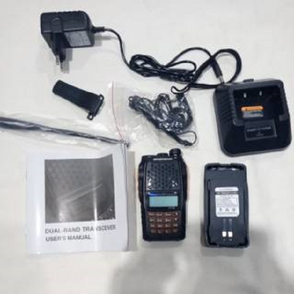 HT UV6r ht handy talky uv 6r dualband uv-6r radio komunikasi vhf uhf bao feng 7 watt UV 6R