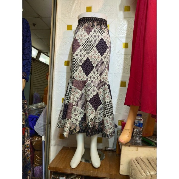 Rok duyung prisket batik//Rok batik modern//rok instan//rok kebaya modern