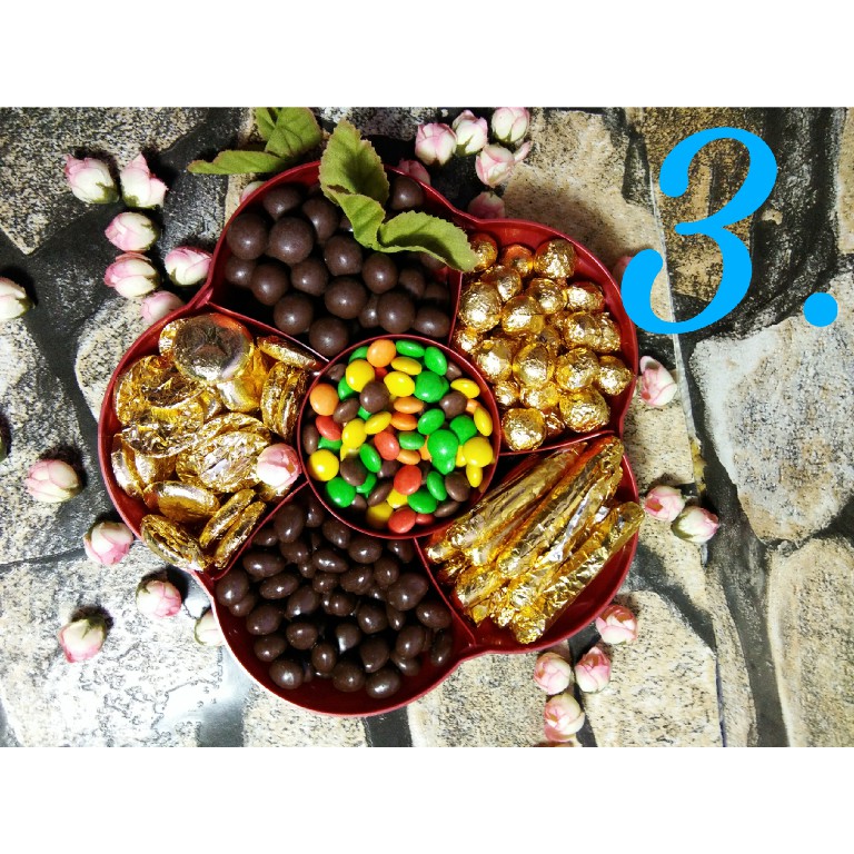 

COKLAT TOPLES BUNGA / DELFI / ALMOND / MEDE / CHACHA / PAKET LEBARAN / PAKET COKLAT