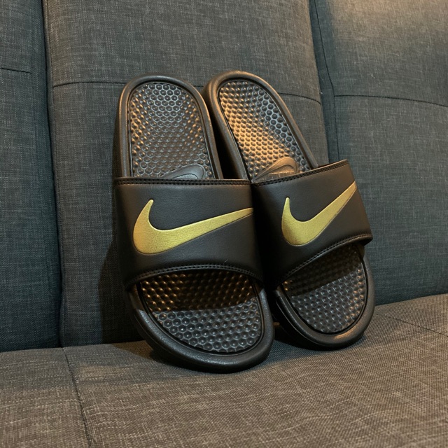 nike benassi slides gold