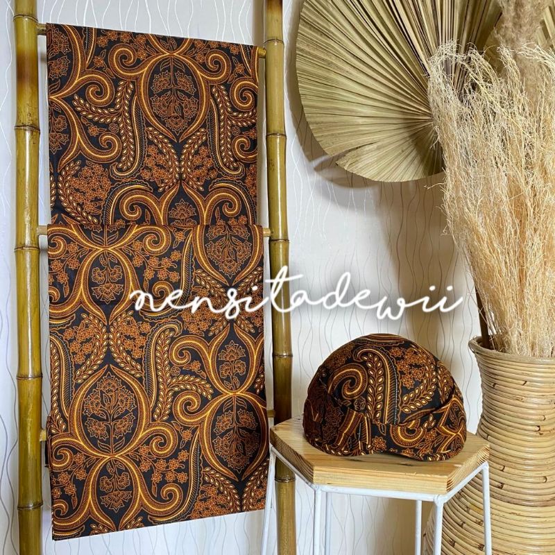 (Paket Couple) Sepasang Jarik + Blangkon Solo / Motif Ukel Cunduk