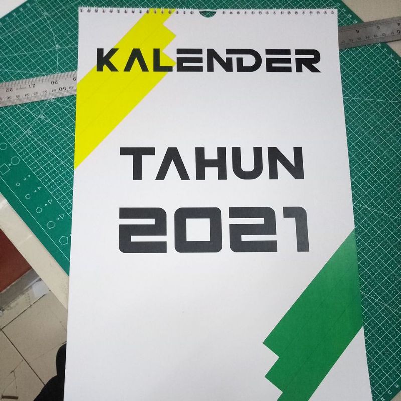 KALENDER DINDING 2021