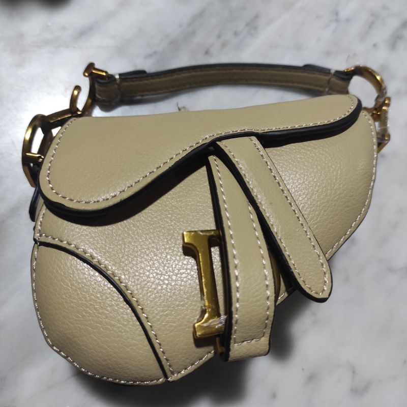 gift dior micro sadle nude bag