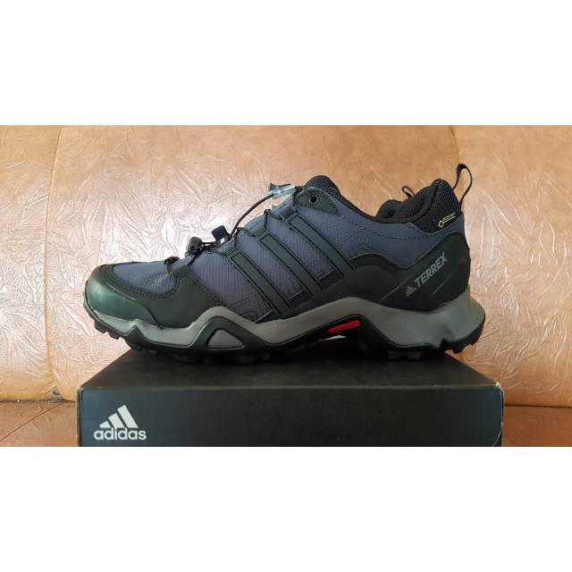 adidas terrex swift r1