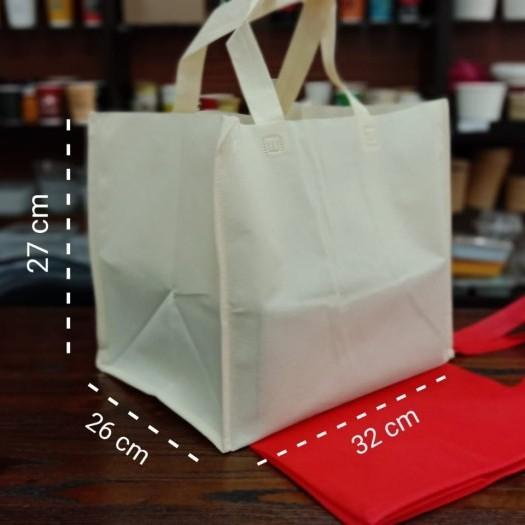 

Goodiebag Tas Spunbond Handle Box 32 X 27 X 26 Merah / Krem